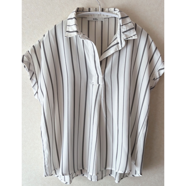 GRL(グレイル)のGRL♡スキッパーストライプシャツ レディースのトップス(シャツ/ブラウス(半袖/袖なし))の商品写真