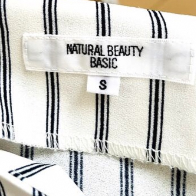 NATURAL BEAUTY BASIC(ナチュラルビューティーベーシック)の★えい様専用★ ブラウス　ナチュラルビューティーベーシック レディースのトップス(シャツ/ブラウス(長袖/七分))の商品写真