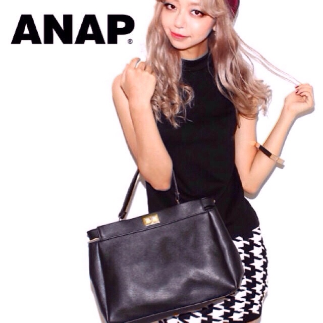 ANAP(アナップ)の再出品 ANAP バッグ レディースのバッグ(ショルダーバッグ)の商品写真