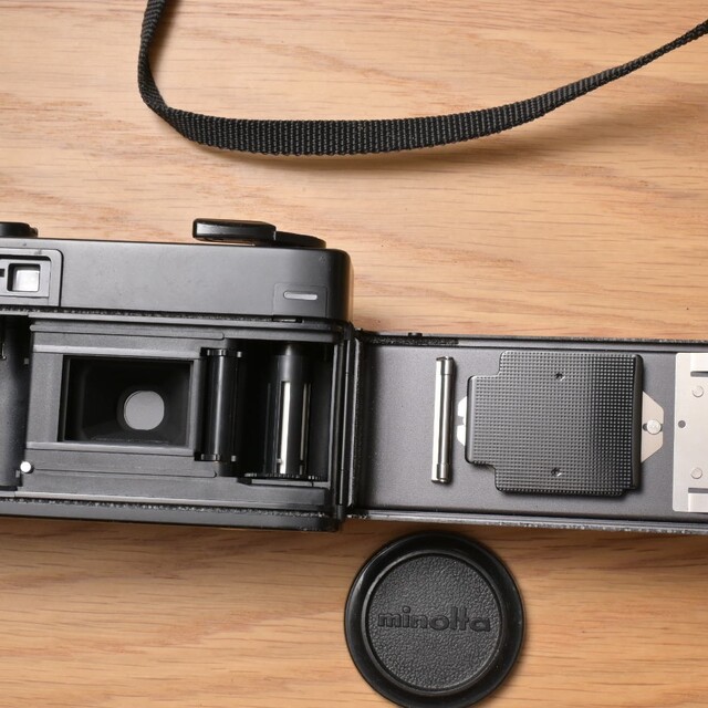 KONICA MINOLTA(コニカミノルタ)のフィルムカメラ MINOLTA Hi-matic AF 撮影可能 電池付 スマホ/家電/カメラのカメラ(フィルムカメラ)の商品写真