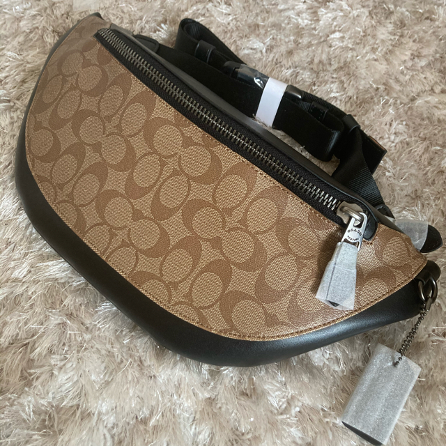 未使用　COACH コーチ　メンズ　ボディバック　F78777