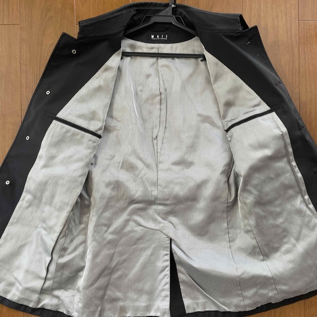 AOKI(アオキ)の【MAJI MASATOMO 】ステンカラーコート　ジャケット【ブラック】 メンズのジャケット/アウター(ステンカラーコート)の商品写真