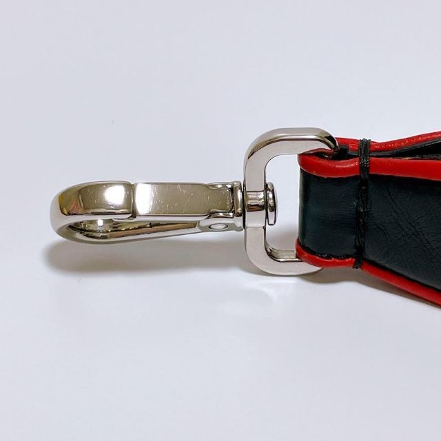 フェンディ FANTASTIC ファンタスティックストラップ レザー