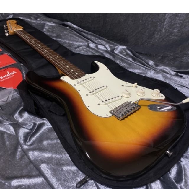 ☆美品！ Fender Japan Traditional 60s ストラト 【在庫一掃 ...