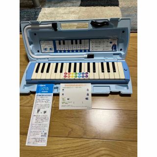 ヤマハ(ヤマハ)のヤマハピアニカ　P-32E  美品　各種シール付(キーボード/シンセサイザー)