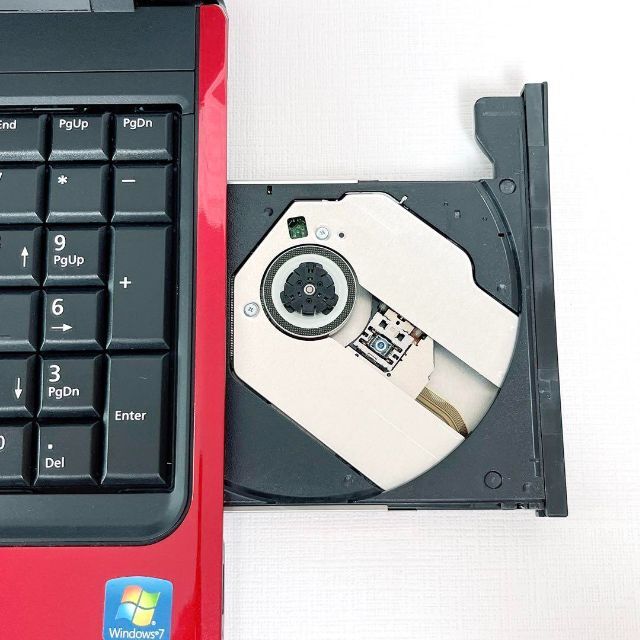 富士通 - ✨初心者すぐ使える設定済PC✨カメラ付人気赤✨富士通ノート