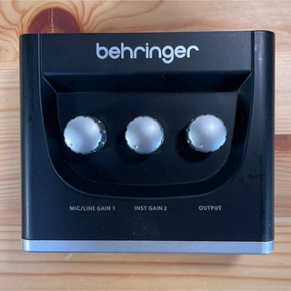 ベリンガー UM2 2入力2出力 USBオーディオインターフェース(オーディオインターフェイス)
