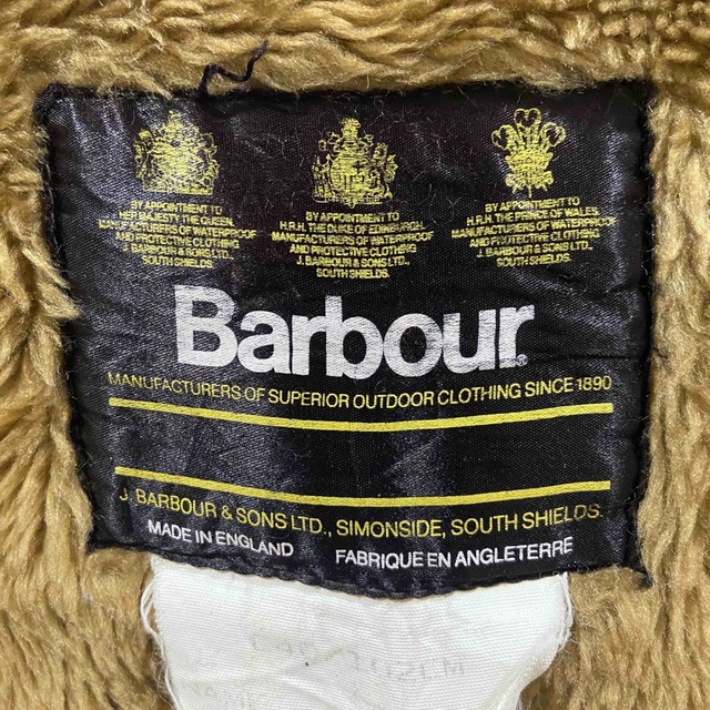 Barbour(バーブァー)の【90s】B10 Barbour ファーベスト C40 古着ベスト イングランド メンズのトップス(ベスト)の商品写真