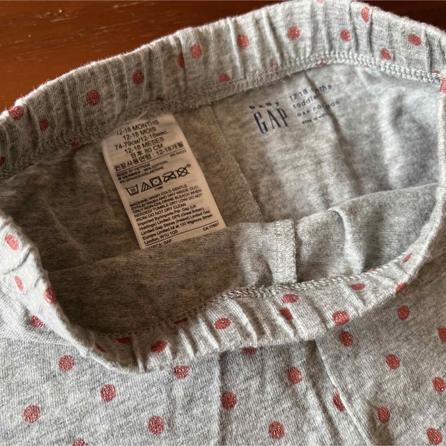 babyGAP(ベビーギャップ)のギャップ＆キッズズー＆ユニクロ他　レギンス　スパッツ　4点まとめて　80cm キッズ/ベビー/マタニティのベビー服(~85cm)(パンツ)の商品写真