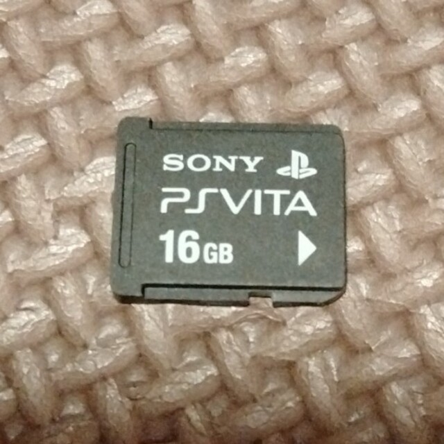 PlayStation Vita(プレイステーションヴィータ)のPS Vita メモリーカード 16GB エンタメ/ホビーのエンタメ その他(その他)の商品写真