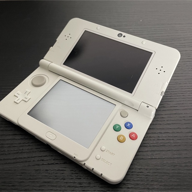 Newニンテンドー3DS ホワイト　生産終了