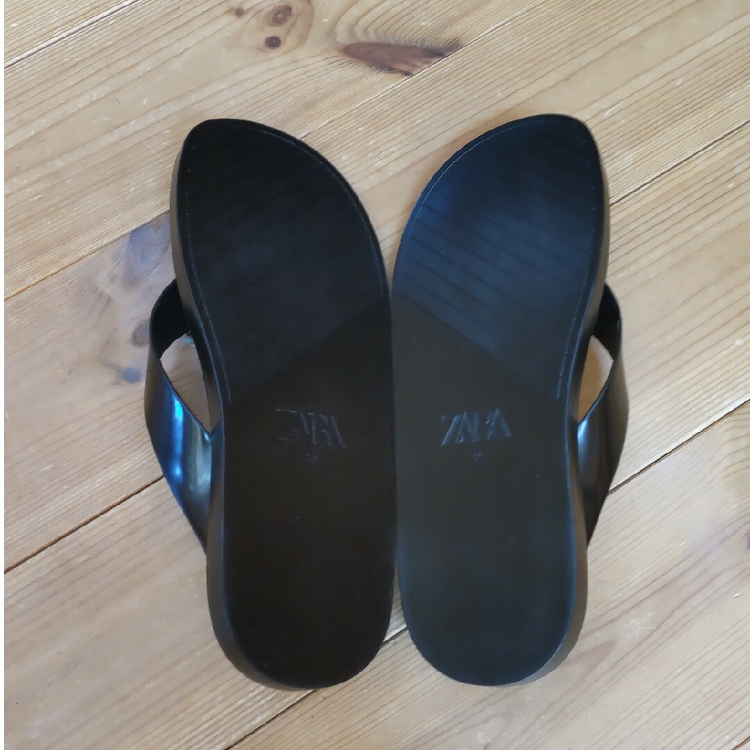 ZARA - ZARA ミニマルフラットサンダルの通販 by ameri shop ZARA - ZARA ミニマルフラットサンダルの通販 by ameri shop