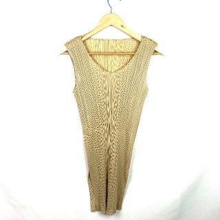 プリーツプリーズイッセイミヤケ(PLEATS PLEASE ISSEY MIYAKE)の極美品　PLEATS PLEASE プリーツ　ノースリーブカットソー(シャツ/ブラウス(半袖/袖なし))