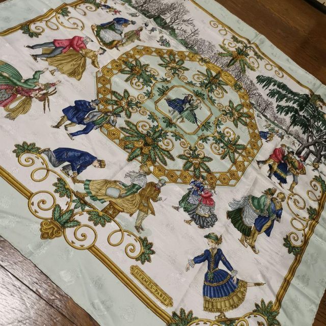 ファッション小物 1001超美品 エルメス HERMES スカーフ カレ