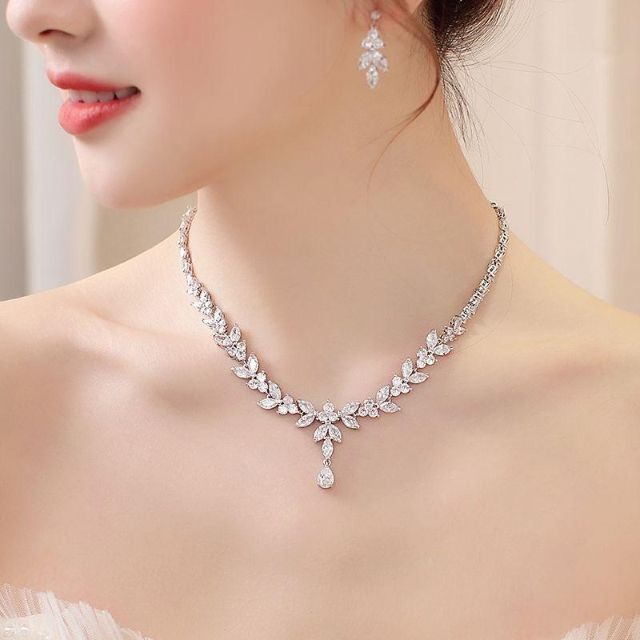 新品☆ジルコニア 2点セット イヤリング/ピアス・ネックレス 結婚式ウェディング