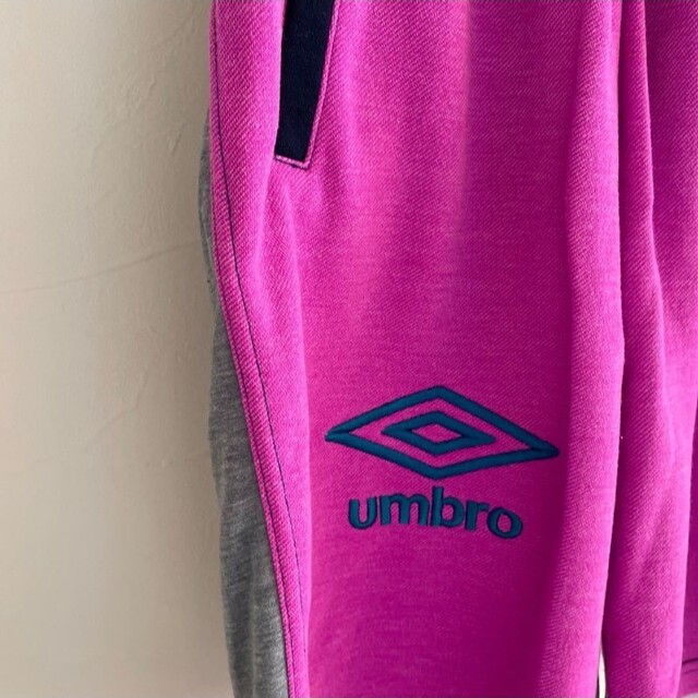 UMBRO(アンブロ)のUMBRO 上下セット トレーニングウェア ジャージ上下 ハーフパンツ アンブロ スポーツ/アウトドアのランニング(ウェア)の商品写真