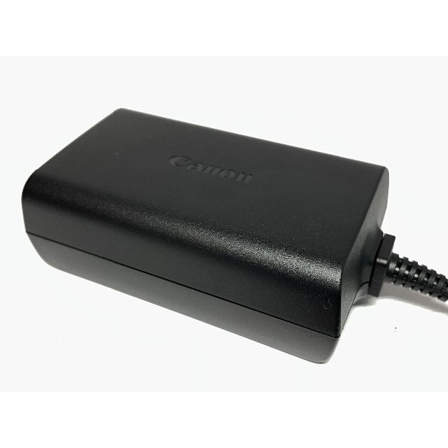 Canon(キヤノン)の極上品 キヤノン USBパワーアダプターPD-E1 スマホ/家電/カメラのカメラ(デジタル一眼)の商品写真