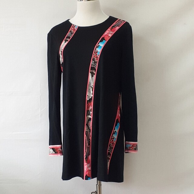 レオナール、ミニワンピース、チュニック、サイズ42.XL.13号。LEONARD