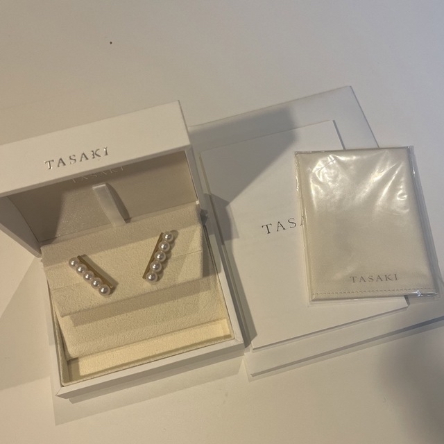 本物★直営店購入★TASAKIタサキ バランス プラス イヤリング ピアス YG 7