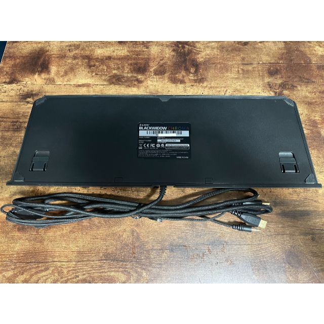 ゲーミングキーボードRAZERレイザーRZ03-01220100-R3M1緑軸●