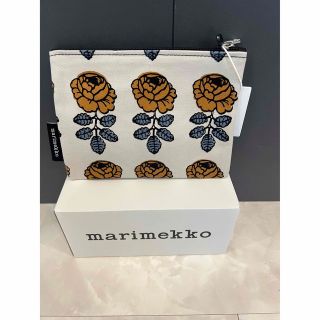 マリメッコ(marimekko)の【フィンランド限定色】【新品未使用】マリメッコ　ポーチ　ヴィヒキルース　イエロー(ポーチ)