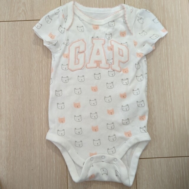 babyGAP(ベビーギャップ)のロンパース　肌着　セット キッズ/ベビー/マタニティのベビー服(~85cm)(ロンパース)の商品写真