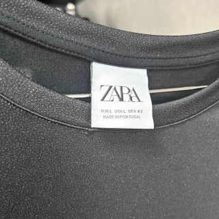 ザラ(ZARA)のZARA★黒ラメTシャツ(Tシャツ/カットソー(半袖/袖なし))