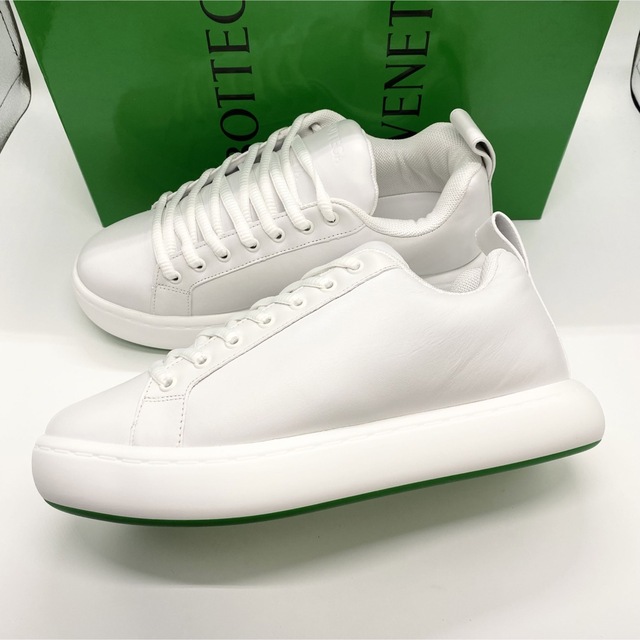 フラワーオブライフ 新品未使用!送料込み☆BOTTEGA VENETA☆ピロー