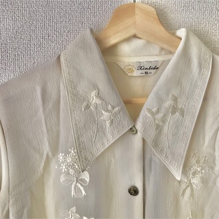 グリモワール(Grimoire)の✿ Vintage retro flower embroidery shirt(シャツ/ブラウス(長袖/七分))