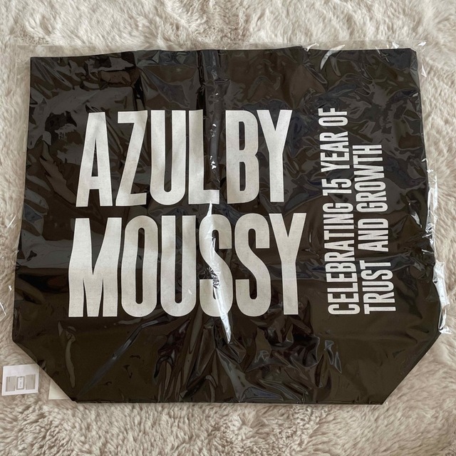 AZUL by moussy(アズールバイマウジー)のAZUL BY MOUSSYノベルティトートバッグ値下げしました レディースのバッグ(トートバッグ)の商品写真