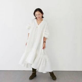 ロンハーマン(Ron Herman)の【写真確認要】黒沢祐子✖️CURE 1サイズ　コラボワンピース　白(ロングワンピース/マキシワンピース)