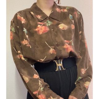 サンタモニカ(Santa Monica)のブラウン 茶色 かすれフラワー 花柄 柄シャツ(シャツ/ブラウス(長袖/七分))