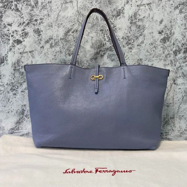 FERRAGAMO フェラガモ トートバッグ ライトブルー レザー 大容量