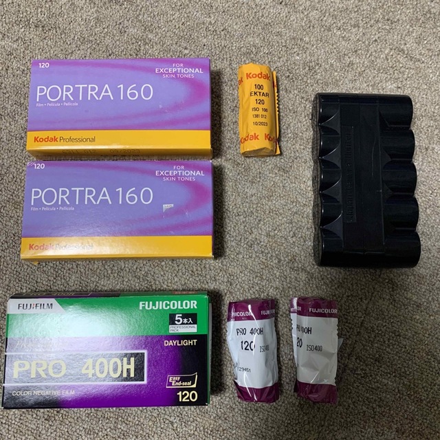 Portra 160(期限内)11本　pro400h(期限外)7本　ケース