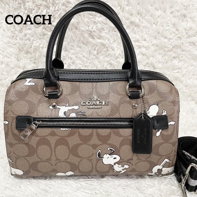 COACH(コーチ)のコーチ　ハンドバッグ　ローアンサッチェル スヌーピーコラボ  C4118 レディースのバッグ(ショルダーバッグ)の商品写真