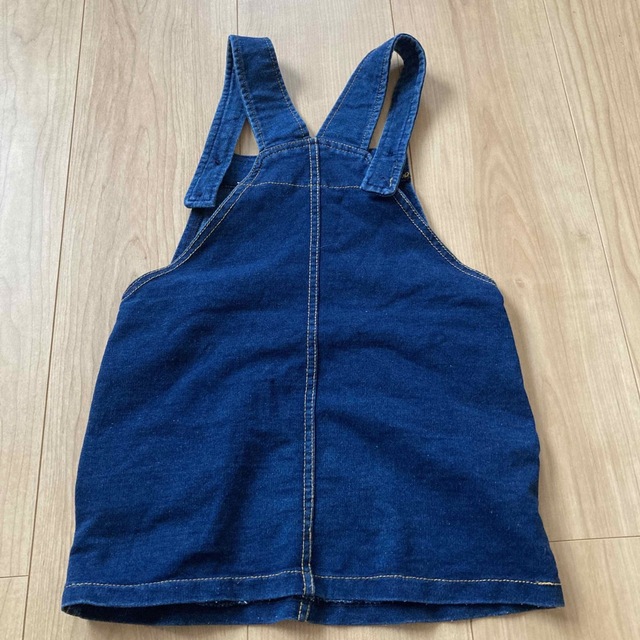 デニムワンピース　100 キッズ/ベビー/マタニティのキッズ服女の子用(90cm~)(ワンピース)の商品写真