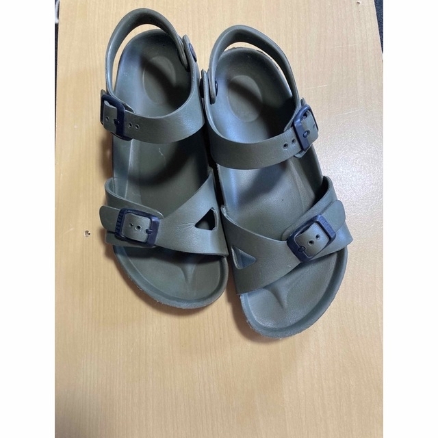 BIRKENSTOCK(ビルケンシュトック)のBIRKENSTOCK  子供サンダル キッズ/ベビー/マタニティのキッズ靴/シューズ(15cm~)(サンダル)の商品写真