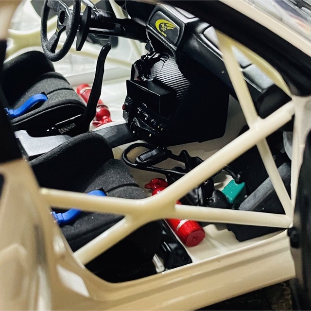 スバル(スバル)の1/18 AUTOart スバル GDB インプレッサ WRC プレーンボディ エンタメ/ホビーのおもちゃ/ぬいぐるみ(ミニカー)の商品写真
