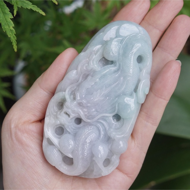 レア‼️巨大‼️本翡翠 龍神 新品1436-