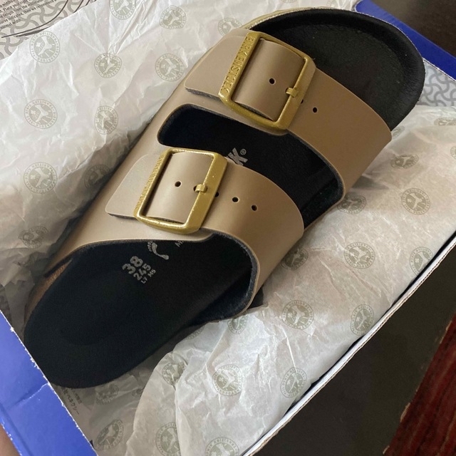 BIRKENSTOCK(ビルケンシュトック)のBIRKEN STOCK レディースの靴/シューズ(サンダル)の商品写真