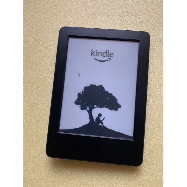 《トライアルに最適》Kindle 第7世代　4GB　広告付きモデル スマホ/家電/カメラのPC/タブレット(電子ブックリーダー)の商品写真