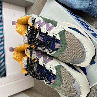 カルフ(KARHU)のKARHU カルフ　スニーカー　25センチ　２回着用のみ(スニーカー)