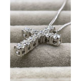 ダイヤ クロス ネックレス 0.10CT モアッサナイト モアサナイトの通販