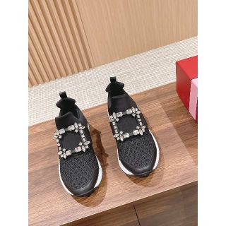 ロジェヴィヴィエ(ROGER VIVIER)のロジェヴィヴィエ　ヴィヴランスニーカー サイズ36（23cm）(スニーカー)