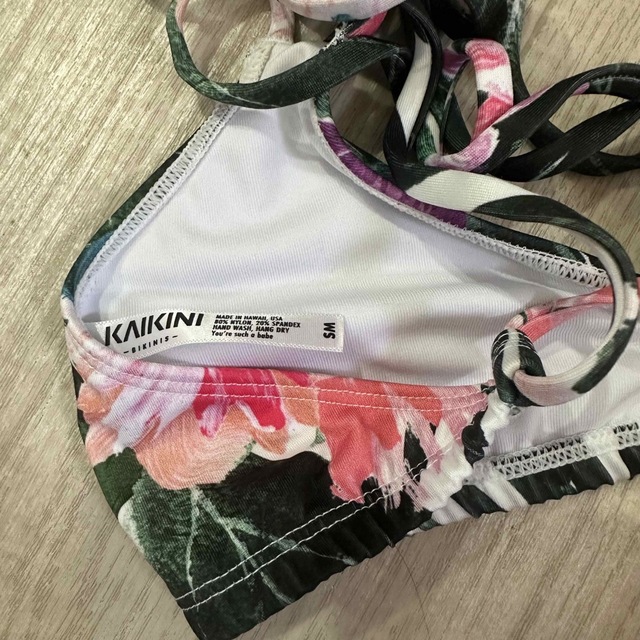 billabong(ビラボン)の【新品未着用】ビラボン KAIKINI 水着 ビキニ 2点セット レディースの水着/浴衣(水着)の商品写真