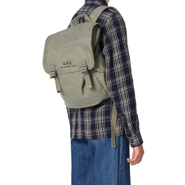 A.P.C(アーペーセー)のA.P.C. RECUPERATION BACKPACK  美品 メンズのバッグ(バッグパック/リュック)の商品写真