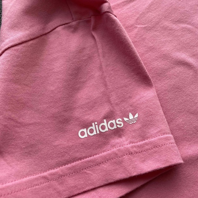 adidas(アディダス)のadidas Tシャツ キッズ/ベビー/マタニティのキッズ服男の子用(90cm~)(Tシャツ/カットソー)の商品写真