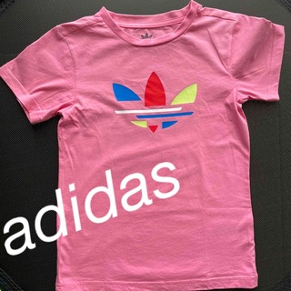 アディダス(adidas)のadidas Tシャツ(Tシャツ/カットソー)