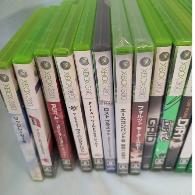 Xbox360(エックスボックス360)のXBOX 360 （本体+ソフト＋コントローラー×2）すぐに遊べるセット エンタメ/ホビーのゲームソフト/ゲーム機本体(家庭用ゲーム機本体)の商品写真