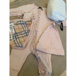 バーバリー(BURBERRY)の【美品】Burberry ベビー ロンパース セット(ロンパース)